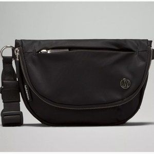 Lululemon - All Night Festival Bag - Black/Silver - Micro 2L